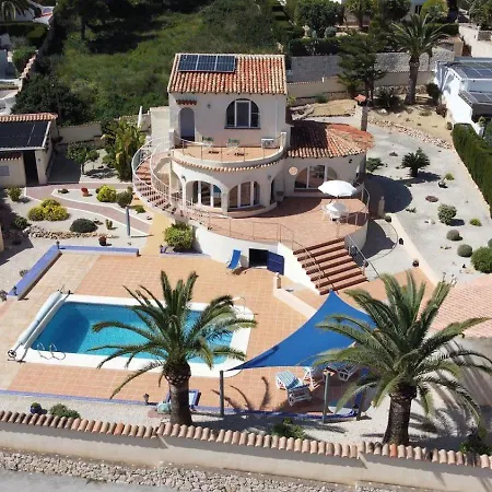 Bondia Villa *